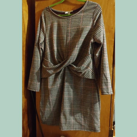 ❤NWT Plaid Cross Front LS Dress - Picture 5 of 8